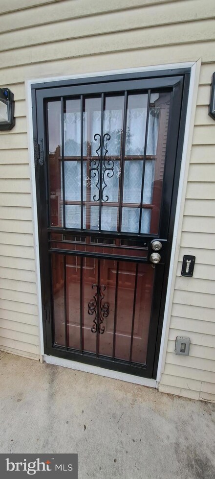 702 Mentor Ave, Capitol Heights, MD 20743