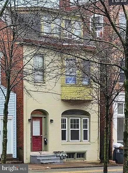 172 N Charlotte St, Pottstown, PA 19464