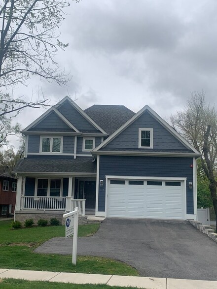 417 Park Ave, Clarendon Hills, IL 60514