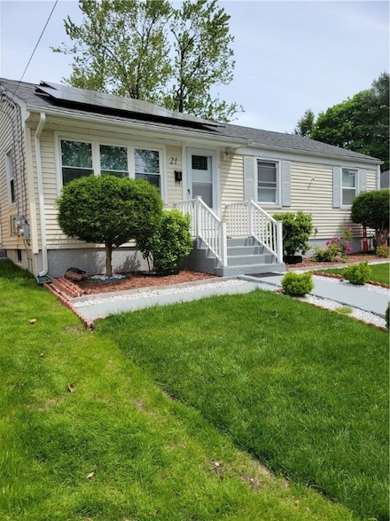 21 Westmore St, Cranston, RI 02910