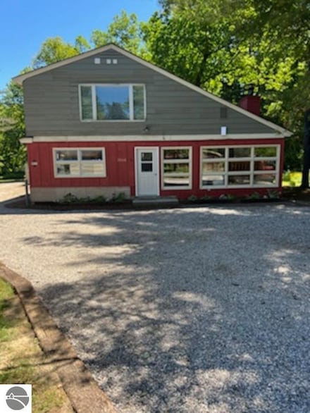 3846 N Four Mile Rd, Traverse City, MI 49686