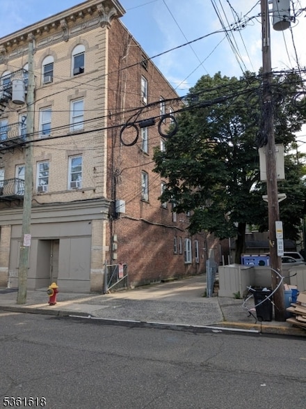 139 9th St Unit 17, Passaic, NJ 07055