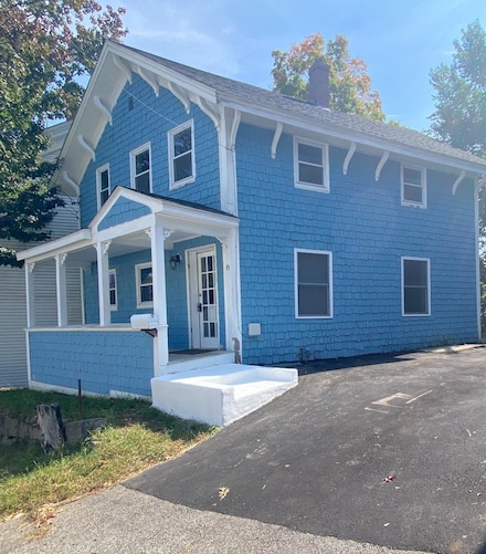 8 Prospect St, Somersworth, NH 03878