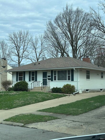2826 Forest Ln, Lafayette, IN 47904