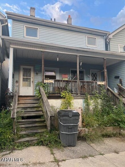 2205 5th Ave Unit 5 1/2, Altoona, PA 16602