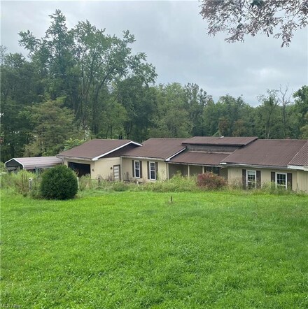 117 Patterson Ln, Follansbee, WV 26037