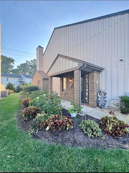 14 Sandie Point Ln, Portsmouth, VA 23701