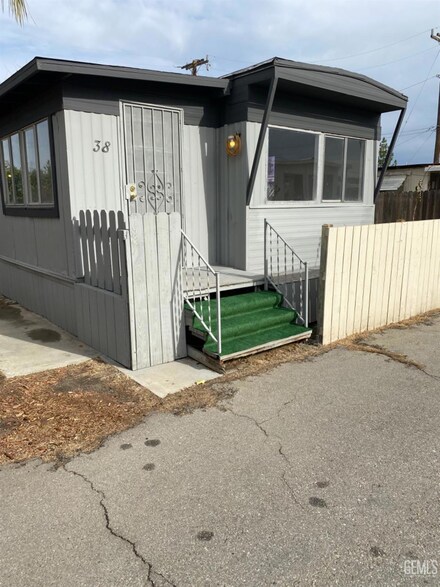 6201 Wible Rd Unit 38, Bakersfield, CA 93313
