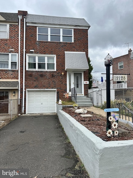 12128 Barbary Rd, Philadelphia, PA 19154