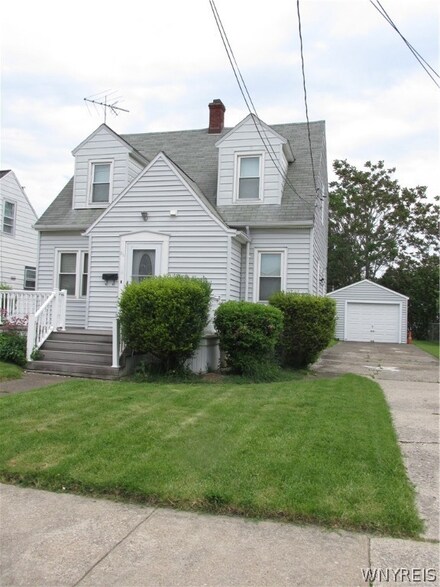 511 30th St, Niagara Falls, NY 14301