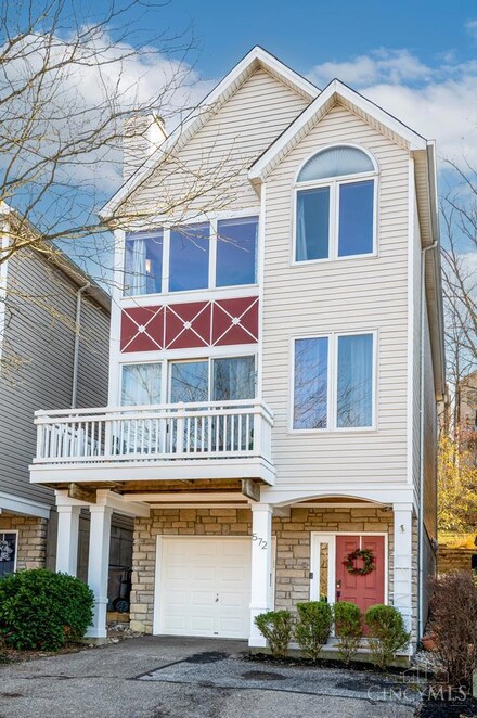 572 Empress Ave, Cincinnati, OH 45226