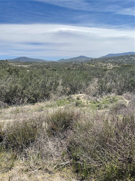 86 Madera Dr, Hemet, CA 92544