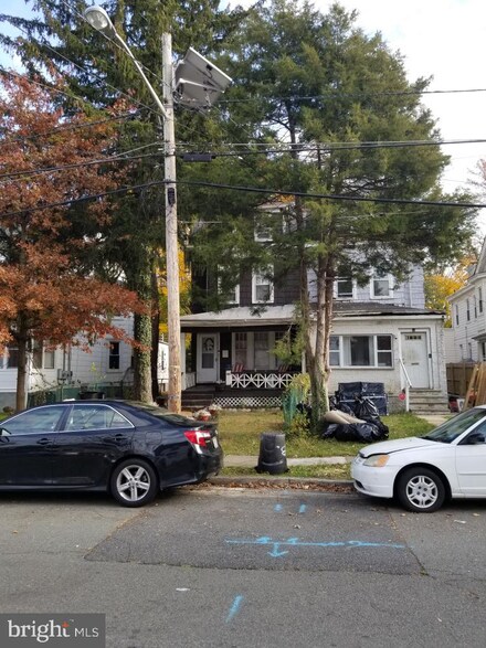 46 Beechwood Ave, Trenton, NJ 08618