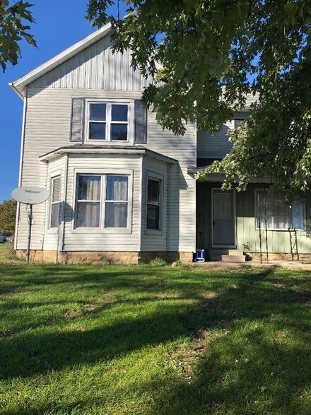 303 E Main St, Reddick, IL 60961