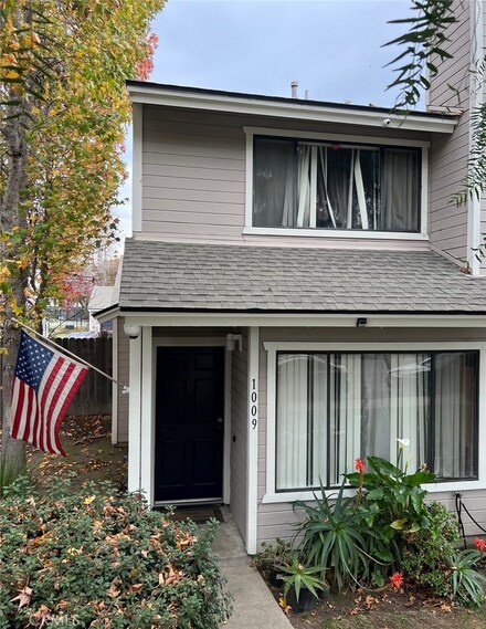 1009 W Walnut Ave, Lompoc, CA 93436