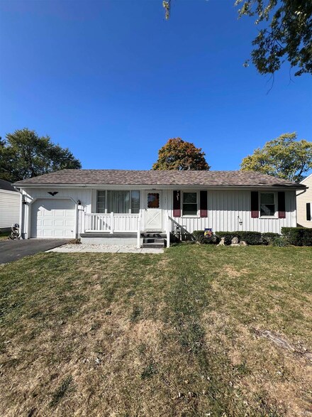 3917 S Beacon St, Muncie, IN 47302