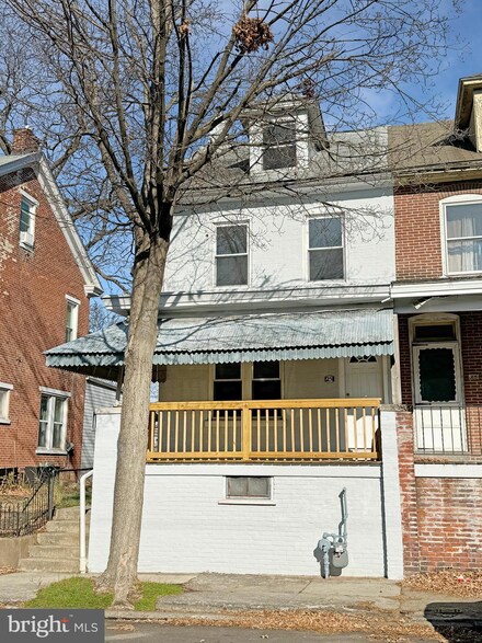 25 W 3rd St, Pottstown, PA 19464