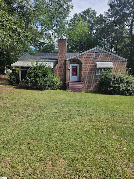 701 E Florida St, Clinton, SC 29325