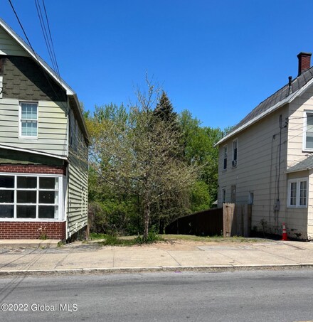 795 Eastern Ave, Schenectady, NY 12308
