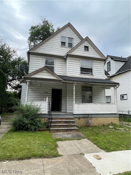 2194 E 86th St, Cleveland, OH 44106