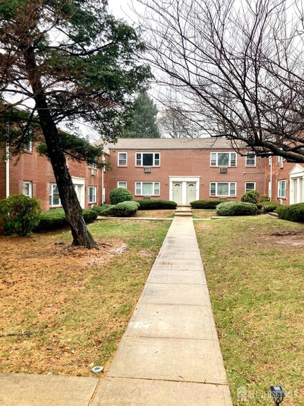 50 Fox Rd Unit 4A, Edison, NJ 08817