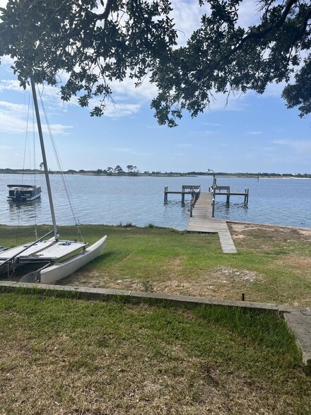 209 W Miracle Strip Pkwy Unit C106, Mary Esther, FL 32569