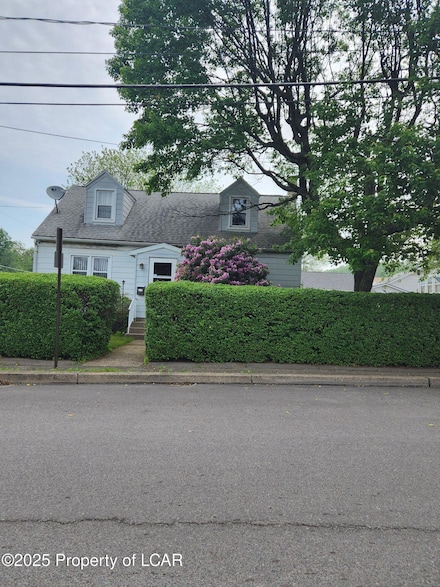 849 Seybert St, Hazleton, PA 18201