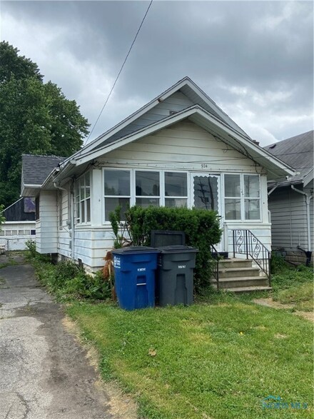 924 Wamba Ave, Toledo, OH 43607