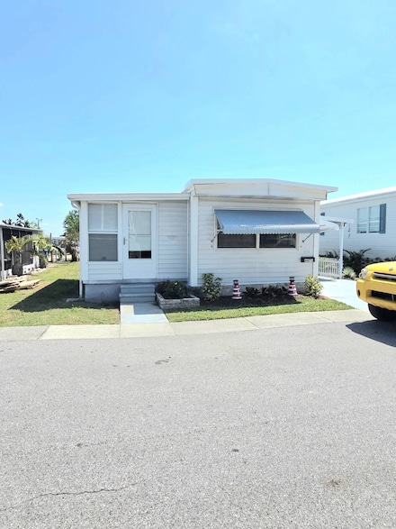 4871 92nd Ln N, St. Petersburg, FL 33708