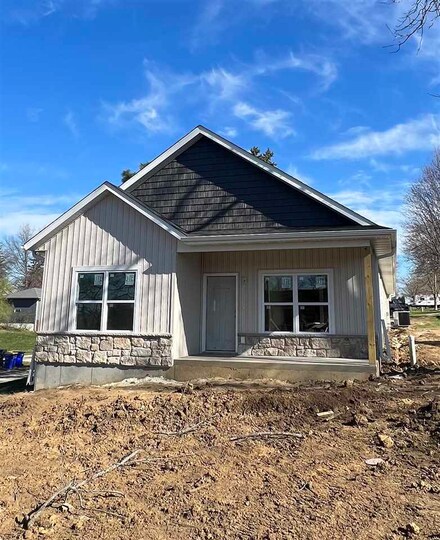 329 W Main St, West Branch, IA 52358