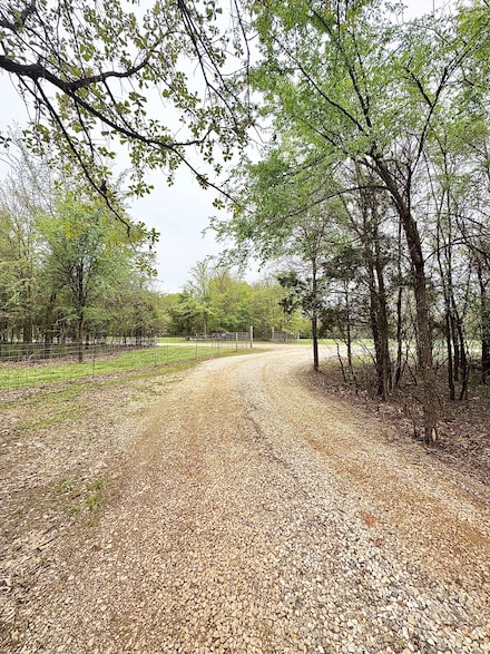 2133 Farmers Hill Rd, Garvin, OK 74736