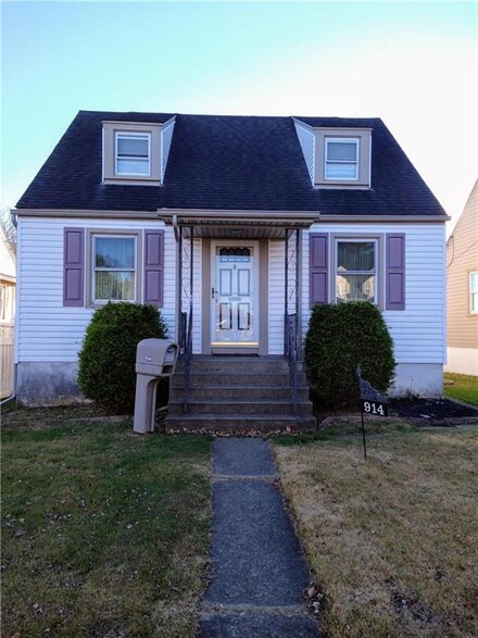 914 Radclyffe St, Bethlehem, PA 18017