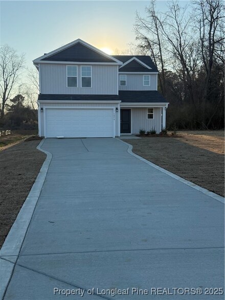 5907 Gator Way, Gray's Creek, NC 28348