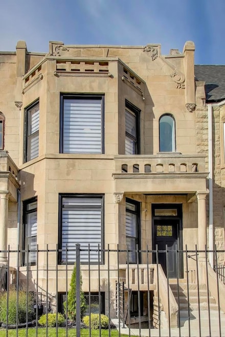 4938 S Vincennes Ave, Chicago, IL 60615