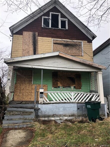 25 Milburn St, Buffalo, NY 14212