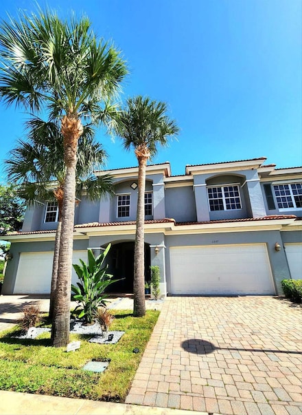 2247 SW Cape Cod Dr, Port Saint Lucie, FL 34953