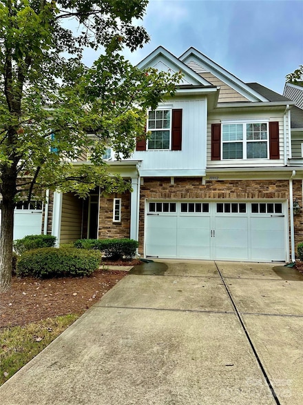 10932 Burnt Leather Ln, Charlotte, NC 28277