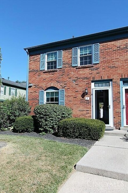 2 County Seat, Batavia, OH 45103