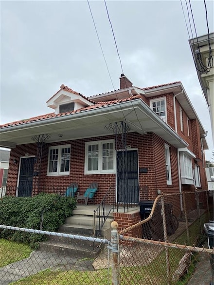 1025 Valence St, New Orleans, LA 70115