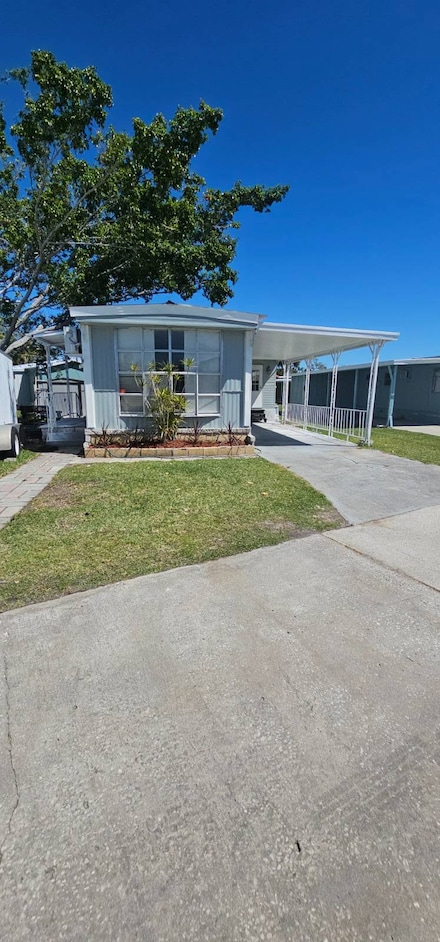 2919 Hibiscus Run Ln, Ruskin, FL 33570