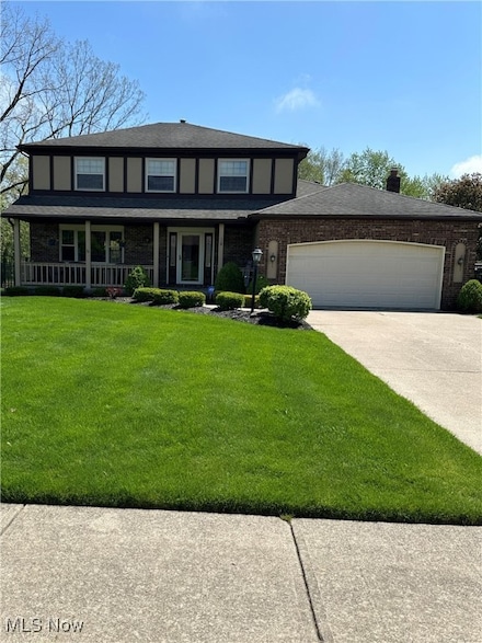 8211 Twin Oaks Dr, Broadview Heights, OH 44147