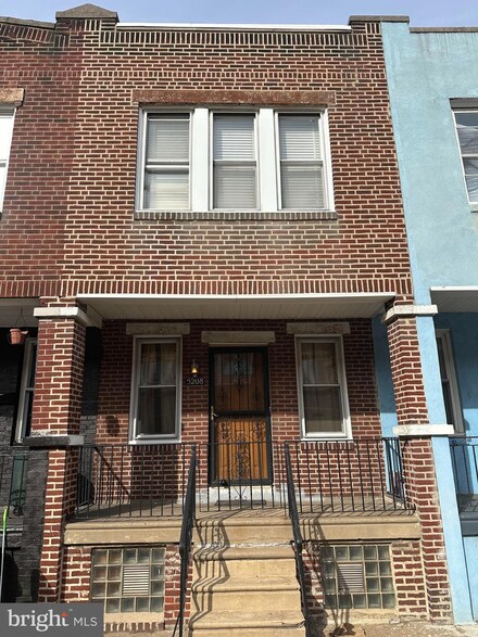 5208 Glenloch St, Philadelphia, PA 19124
