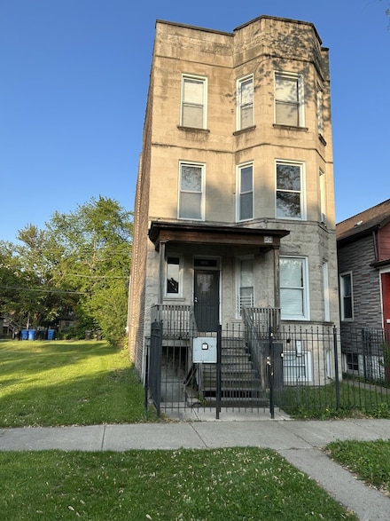 6409 S Rhodes Ave, Chicago, IL 60637