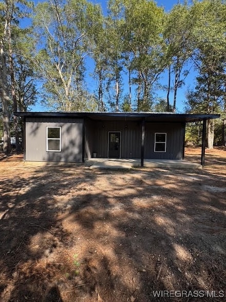 109 Lillian Ct, Opp, AL 36467