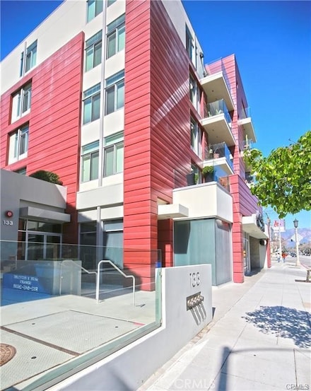 133 S Los Robles Ave Unit 405, Pasadena, CA 91101