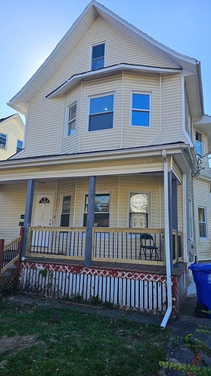 28 Bay St Unit 2nd Flr, Taunton, MA 02780