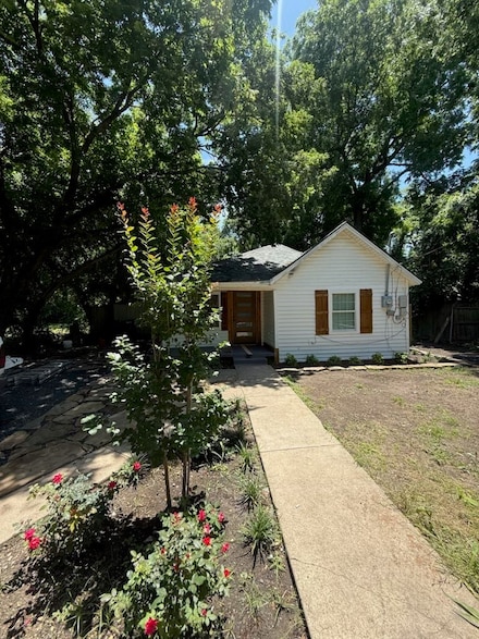 602 Pierson St, Lancaster, TX 75146