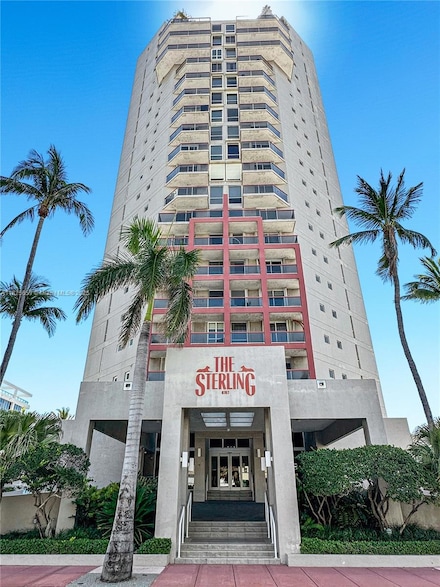 6767 Collins Ave Unit 704, Miami Beach, FL 33141