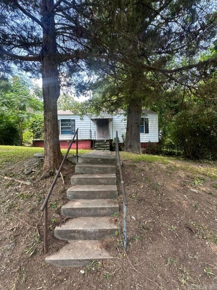1606 W Charles Bussey Ave, Little Rock, AR 72202