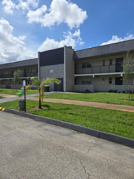 8001 Fairview Dr Unit 104, Tamarac, FL 33321